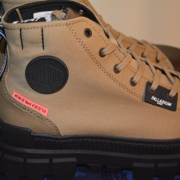 Palladium Revolt Women’s Boots Size 10 Olive Canvas Chunky Platform Lug Sole NIB - Picture 2 of 10
